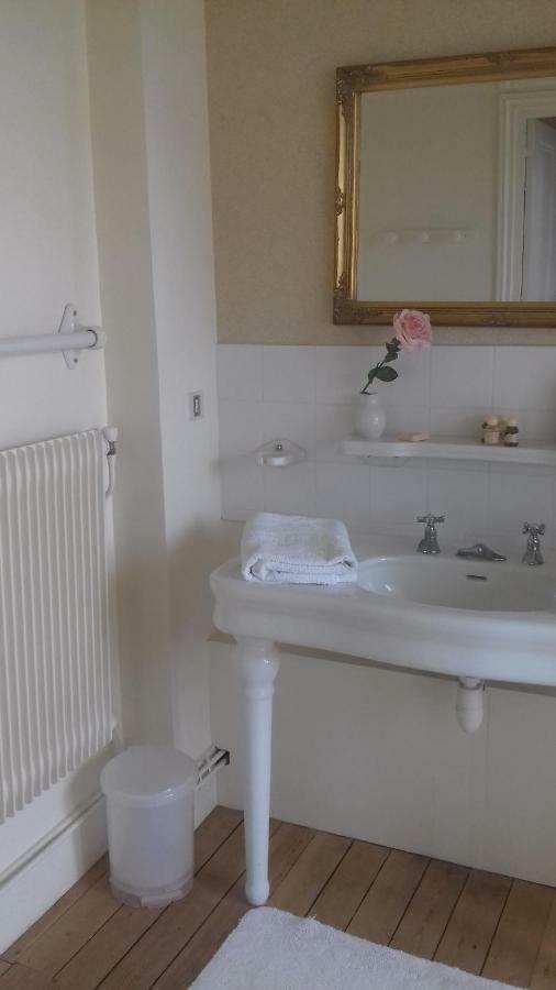 Manoir De Sens Bed & Breakfast Beuvron-en-Auge Dış mekan fotoğraf